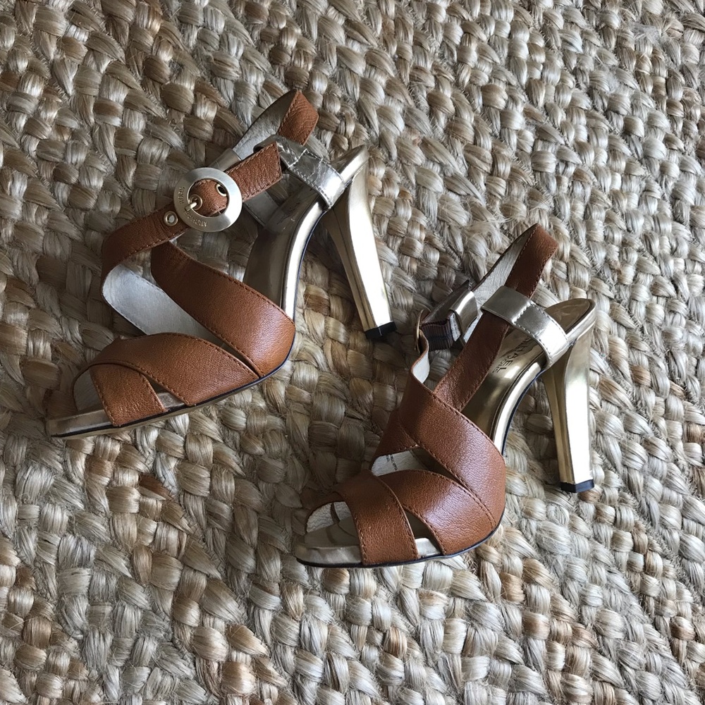 Micheal Kors 👠